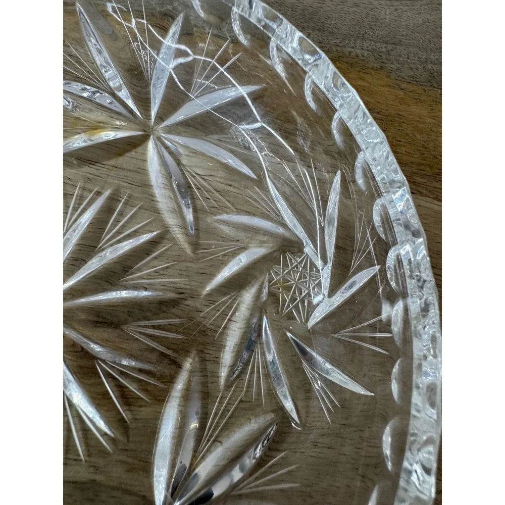 Vintage Cut Glass Starburst Pinwheel Scalloped Round Candy Bowl 5.5 Inch Clear